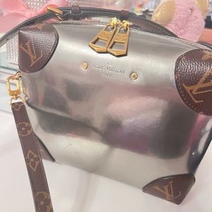 Louis Vuitton 2018 collection Miroir Venice crossbody